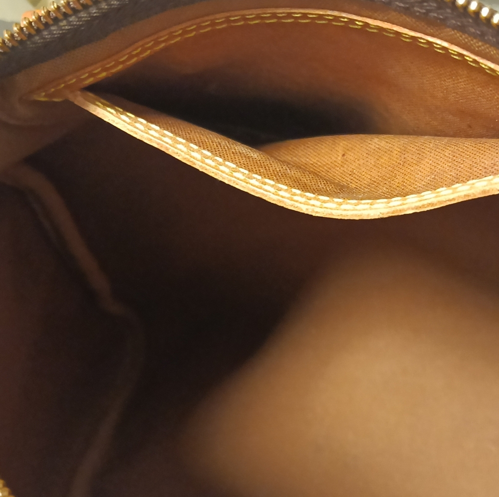 Chic đź’– Authentic LV Speedy 30 Brown Monogram Coated Canvas Classic Bag, EUC - Picture 10 of 16